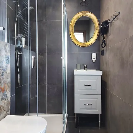 ゲストハウス 4 Strony Swiata I 3*