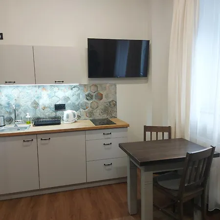 4 Strony Swiata I 3* דז'ווירז'ינו
