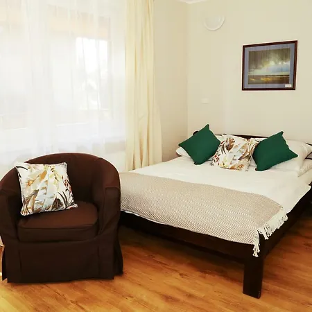 4 Strony Swiata I 3* ジビジノ